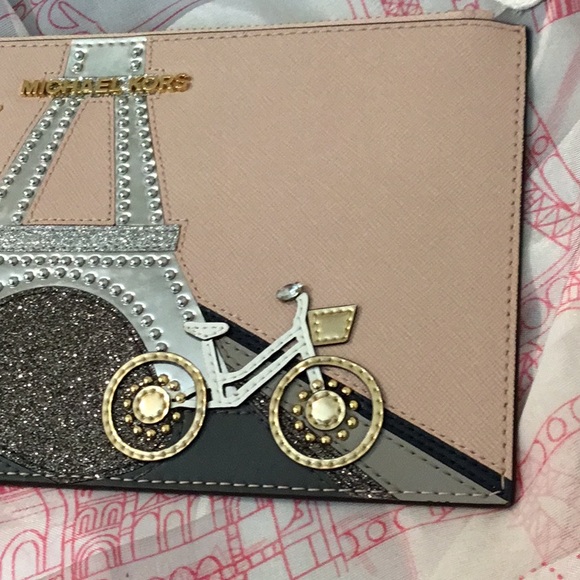 NWT Michael Kors Jet Set EFFIE TOWERS Nouveau Novelty Leather Large Wrislet - Picture 5 of 16